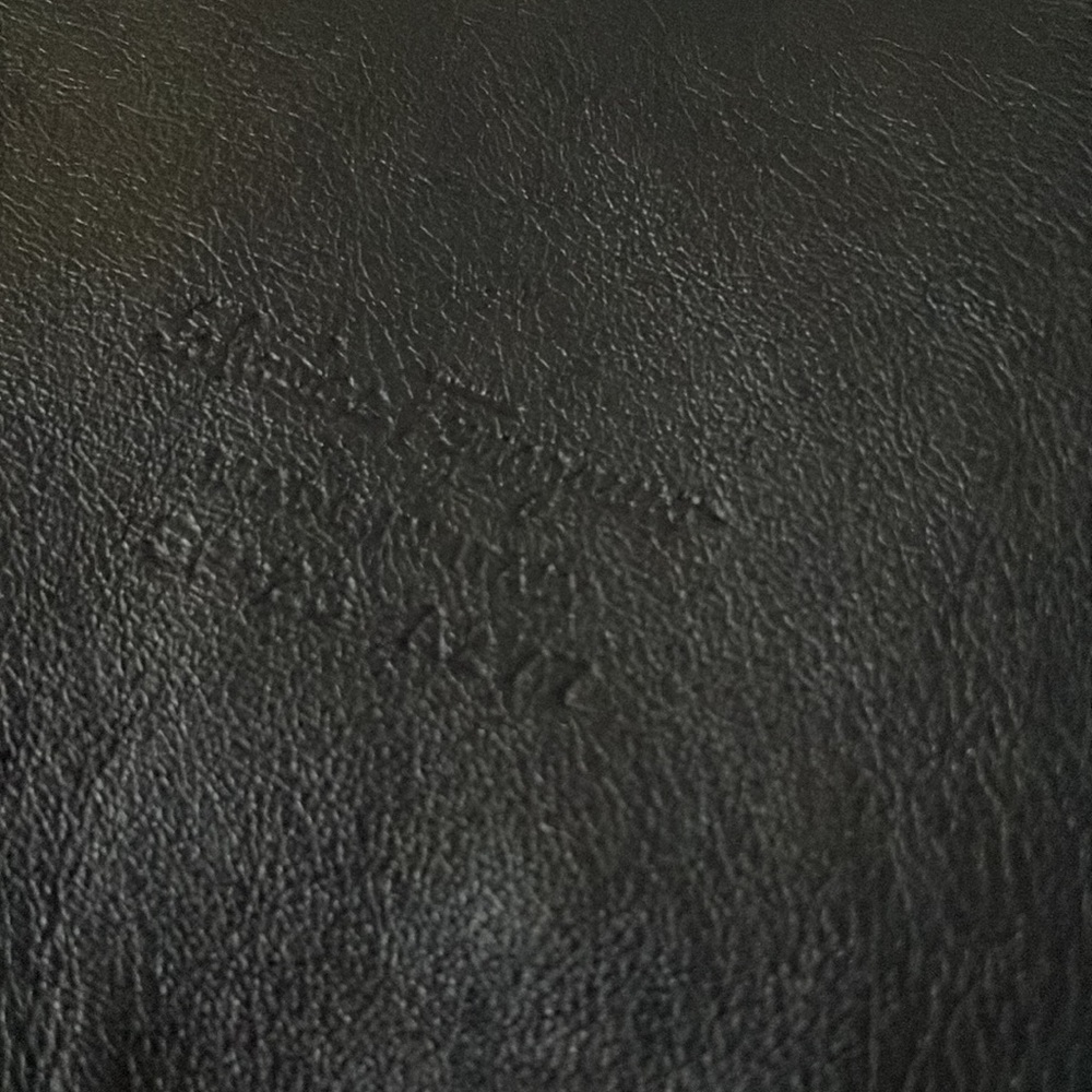 Salvatore Ferragamo black supple Leather Belt pull thru closure - Picture 4 of 9